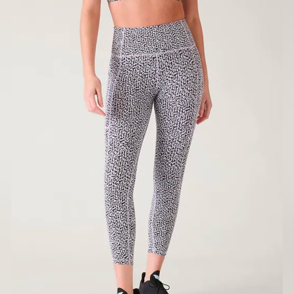 Athleta textured 7/8 tight
